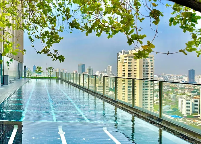 Апартаменты Walktobts>emdistrict/cityviewpool&gym/wifi/washer